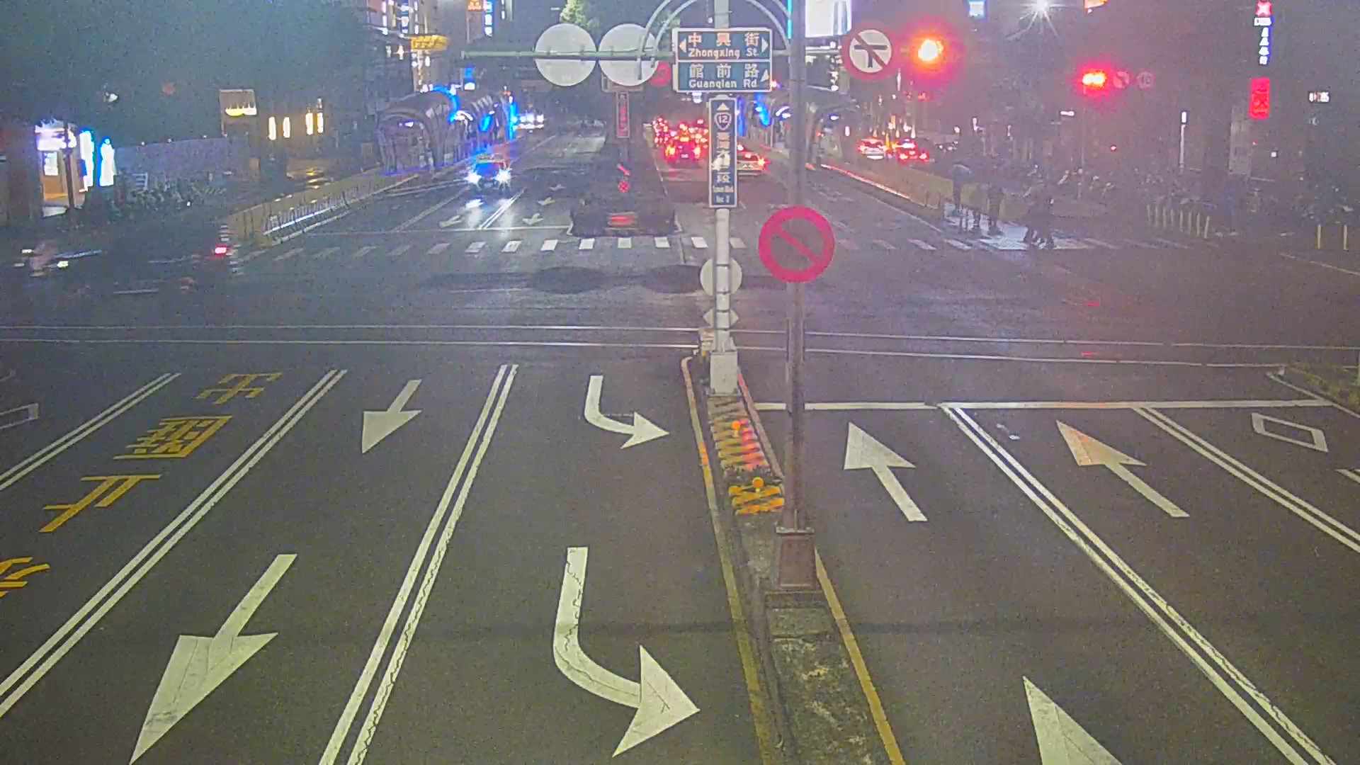 台中市道路 [03017]臺灣大道/館前路( 右側車流往台中交流道),Taiwan Blvd /Guanqian Rd. (Right side Traffic flow to Taichung Interchange) 距離1.3公里