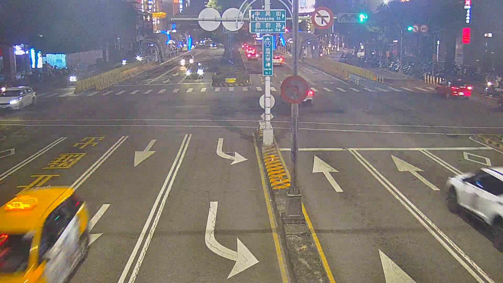 台中市北區臺灣大道/館前路(右側車流往台中交流道)