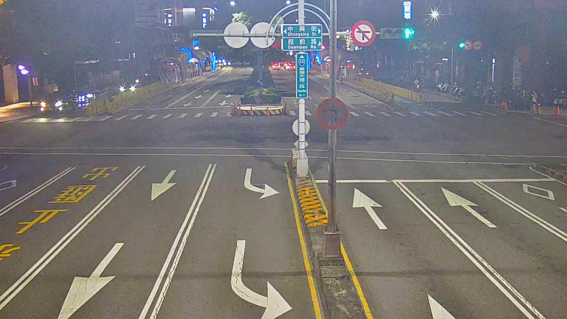 台中市北區臺灣大道/館前路(右側車流往台中交流道)