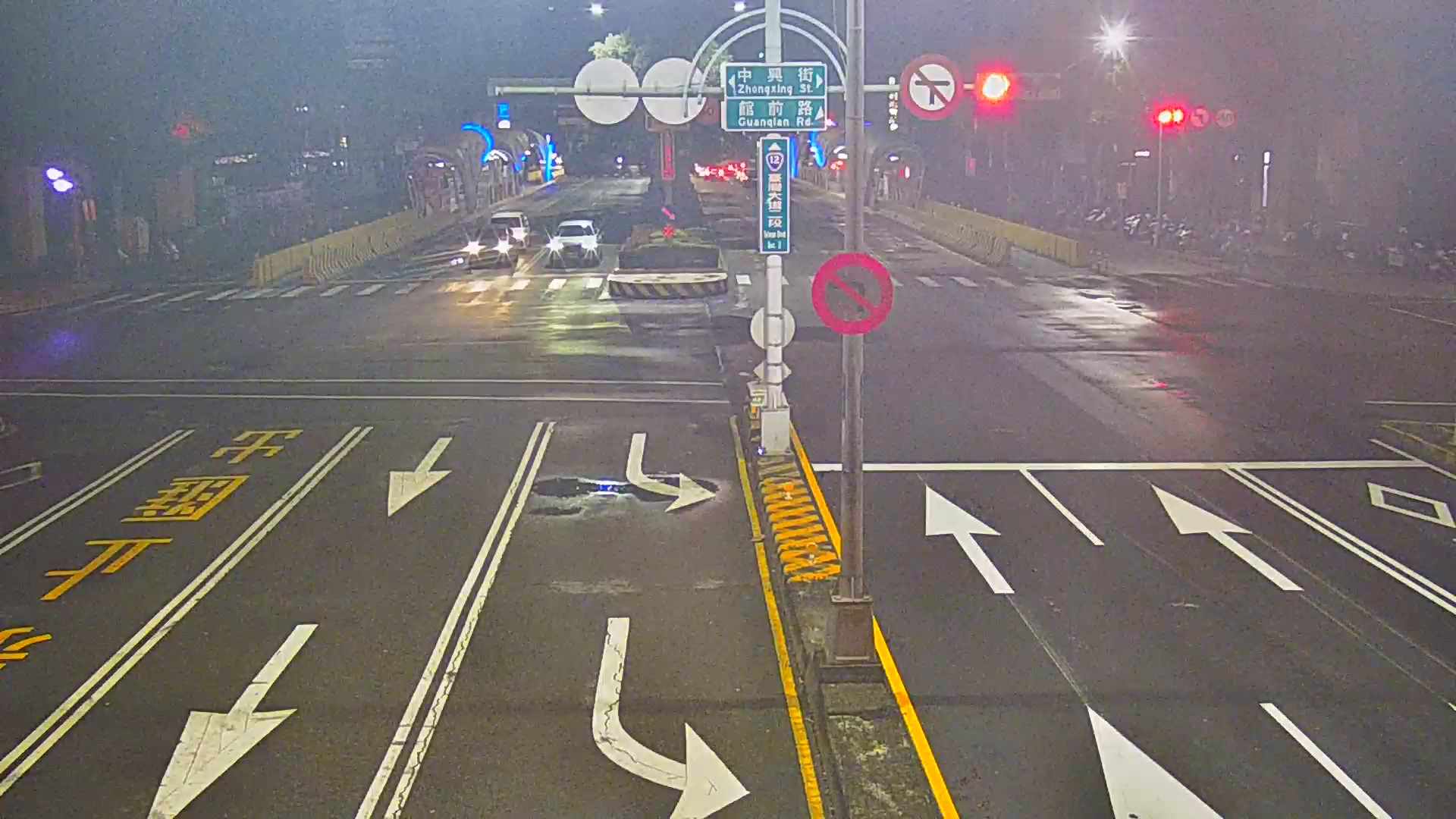 台中市北區臺灣大道/館前路(右側車流往台中交流道)