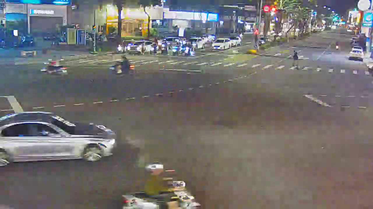 台中市北區中清路/五權路(右側車流往文心路)