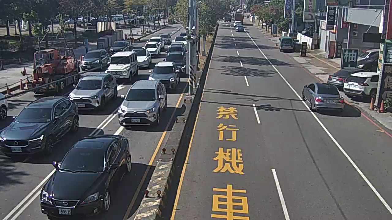 台中市北屯區松竹路/環中東路(右側車流往北屯路)