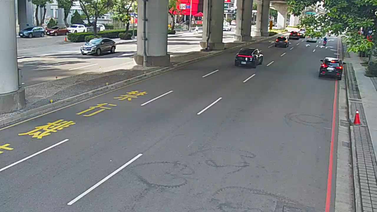 台中市道路 [08149]文心南路/文心南五路(右側車流往五權西路)Wenxin S. Rd./Wenxin S. 5th Rd.(Right side Traffic flow to Wuquan W. Rd.) 距離1.4公里