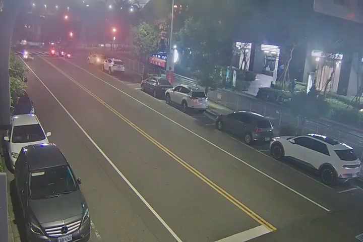 四平路/四平路568巷(右側車流往環中路)