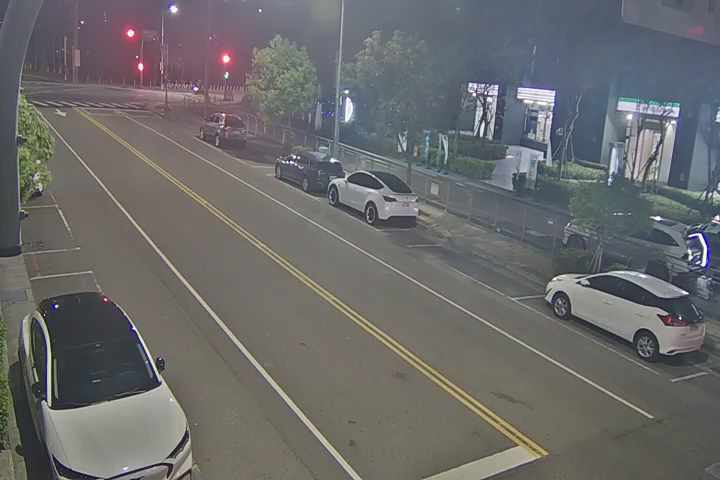 台中市北屯區四平路/四平路568巷(右側車流往環中路)