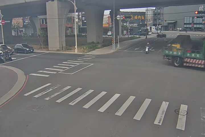 崇德十路/環中路(右側車流往雅潭路)