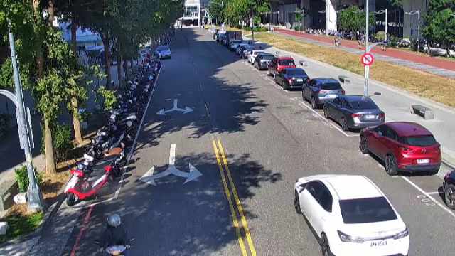 台中市北屯區南興三路/北屯路426之8巷(右側車流往松竹車站)