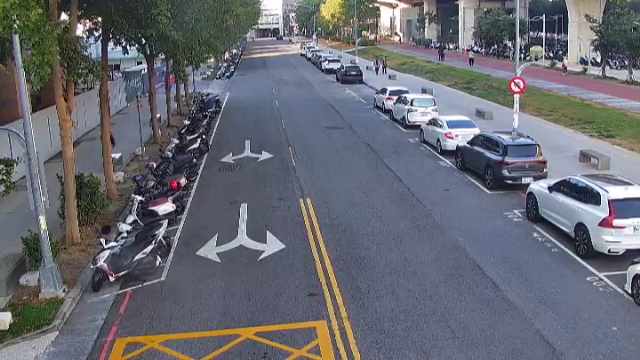 南興三路/北屯路426之8巷(右側車流往松竹車站)