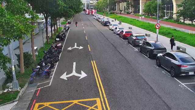 台中市北屯區南興三路/北屯路426之8巷(右側車流往松竹車站)