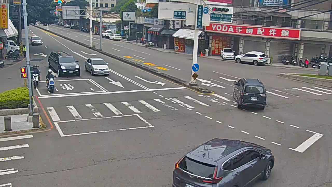 台中市道路 [02010]五權南路/高工路(右側車流往中投公路) ,Wuquan S. Rd./Gaogong Rd. (Right side Traffic flow to Zhongtou Highway )