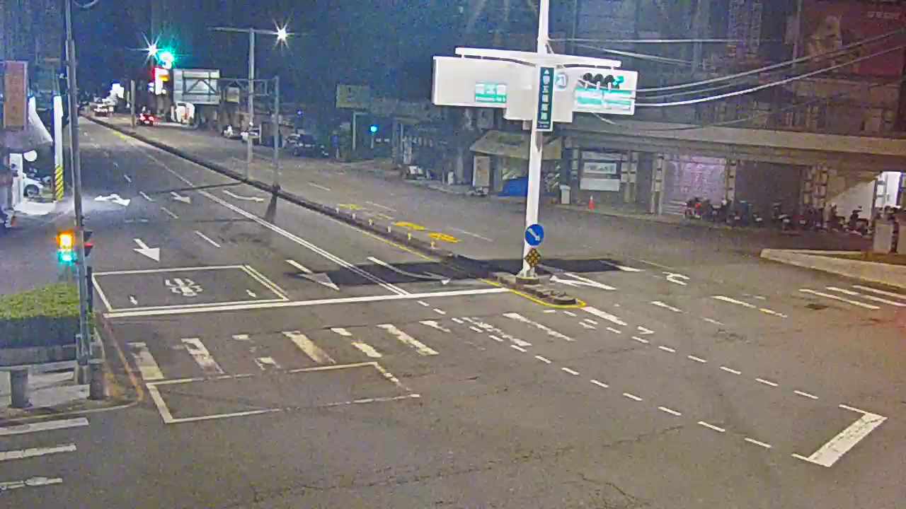五權南路/高工路(右側車流往中投公路)