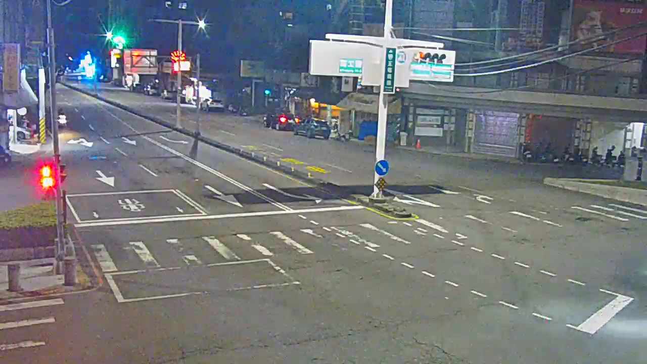 五權南路/高工路(右側車流往中投公路)