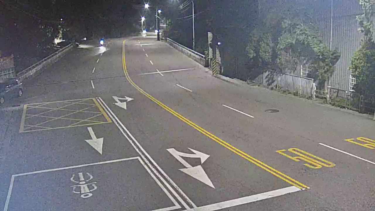 東山路/大湖巷(右側車流往大坑圓環)