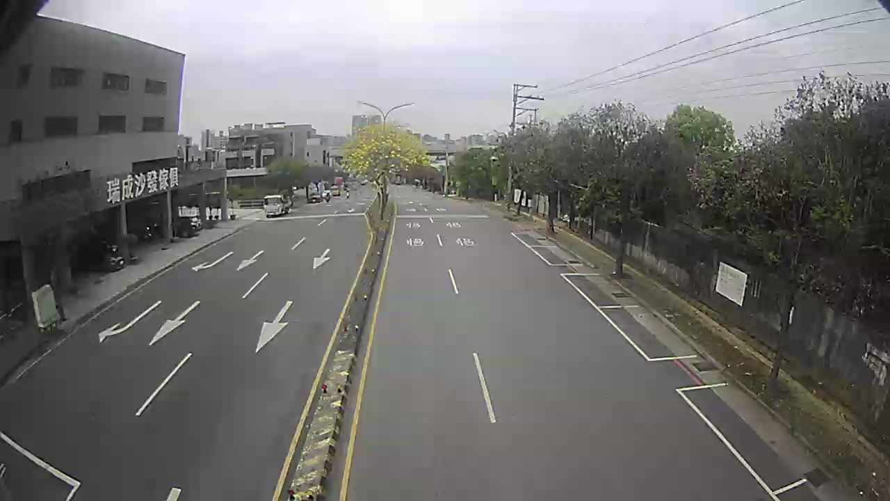 松竹路/松竹一路(右側車流往環中東路)