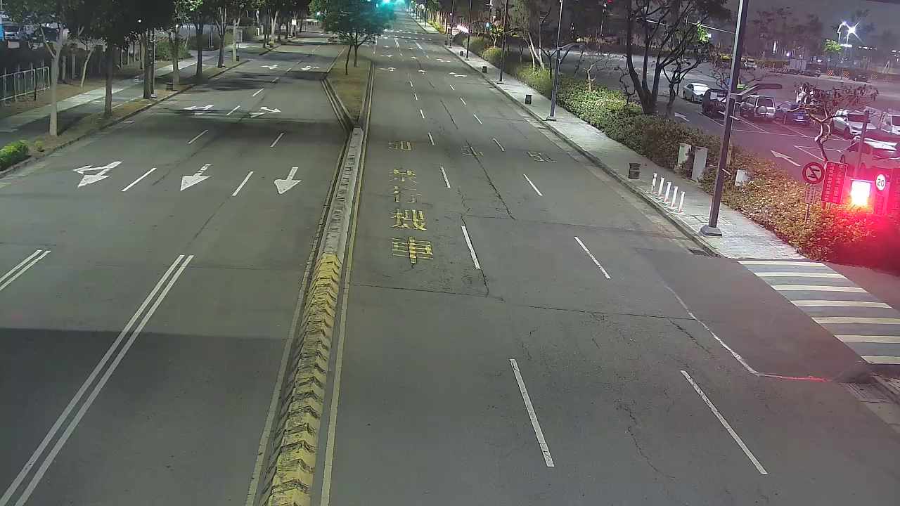 經貿路/河南路(右側車流往環中路)