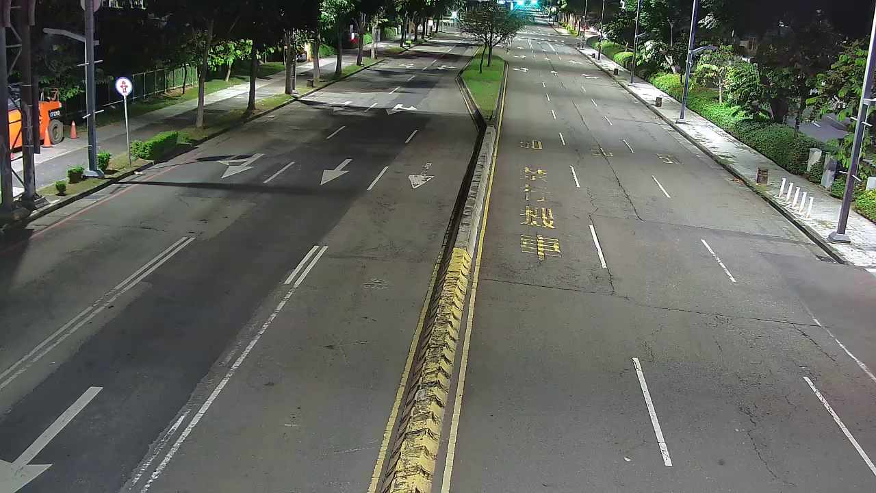 經貿路/河南路(右側車流往環中路)