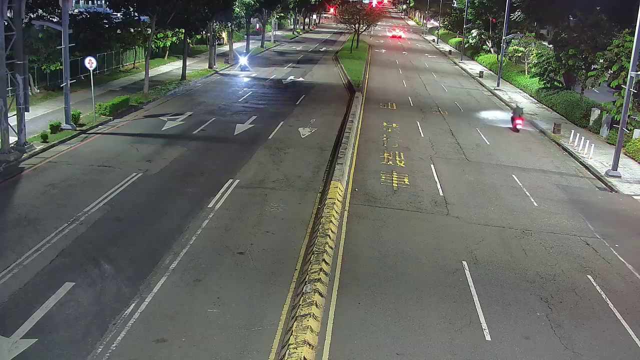 經貿路/河南路(右側車流往環中路)