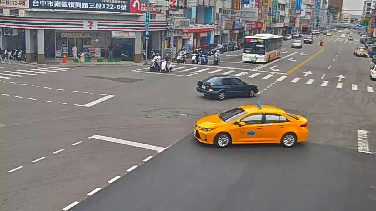 台中市道路 [01004]台中路/復興路(右側車流往建成路),Taichung Rd/Fuxing Rd (Right side Traffic flow to  Jiancheng Rd.) 距離409公尺