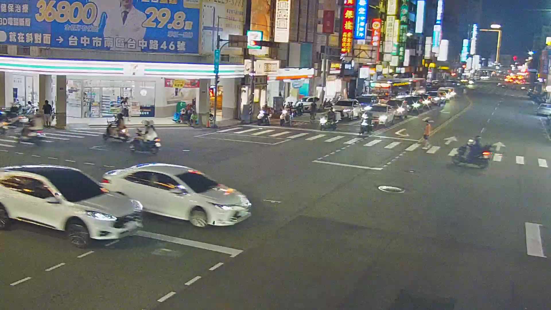 台中路/復興路(右側車流往建成路)