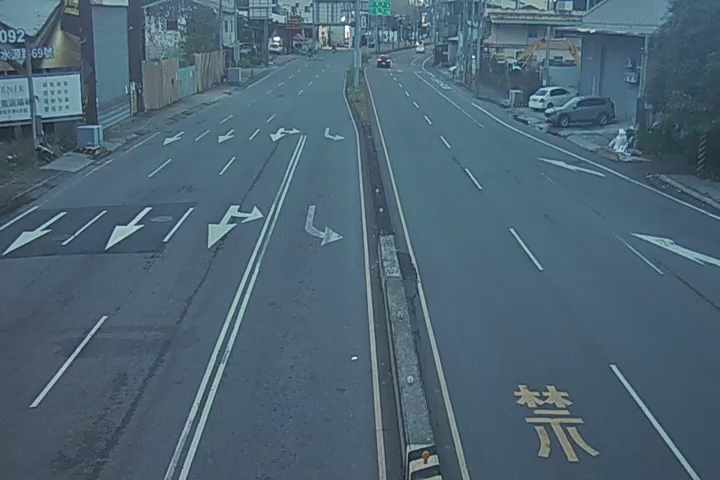 台中市道路 [20178]豐勢路/國豐路(右側車流往豐原) Fengshi Rd/Guofeng Rd (Right side Traffic flow to Fengyuan)) 距離4公尺