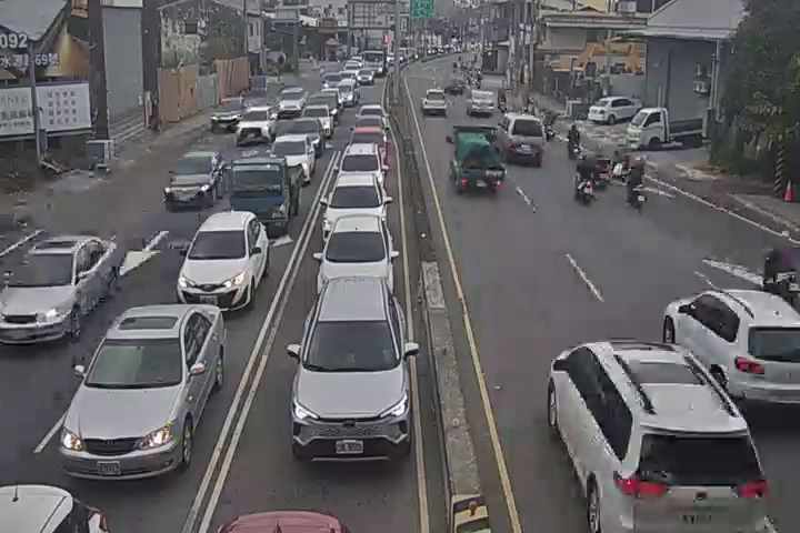 豐勢路/國豐路(右側車流往豐原)