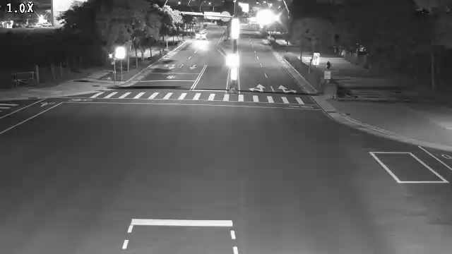 凱旋路/僑大路(右側車流往環中路)Kaixuan Rd./Qiao Da Rd.(Right side Traffic flow to Huanzhong Rd.)