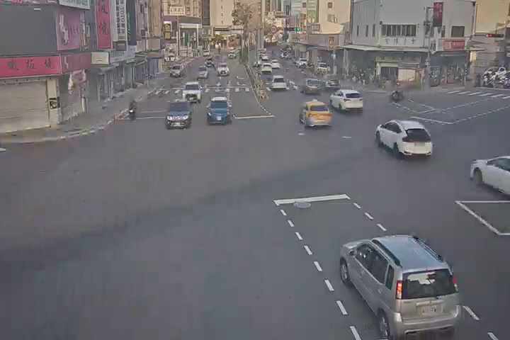 五權西路/黎明路(右側車流往工業區)