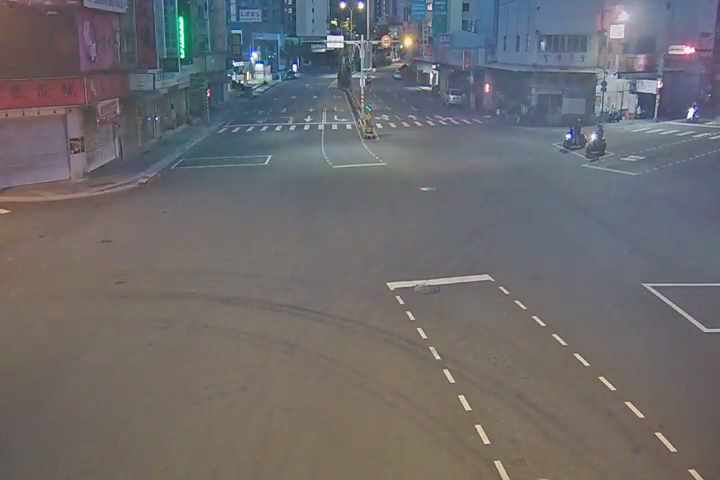 五權西路/黎明路(右側車流往工業區)