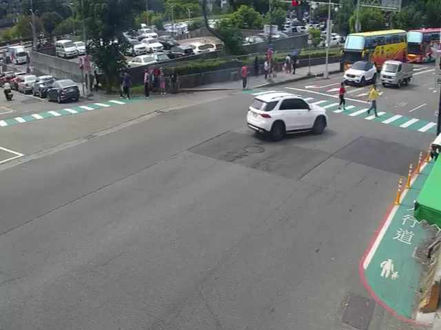 經補路/東山路(右側車流往祥順路)