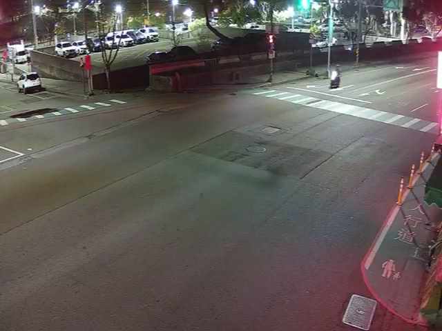 台中市北屯區經補路/東山路(右側車流往祥順路)